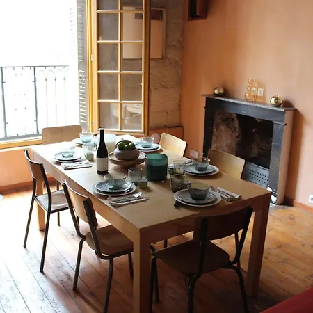 Grand Historique Rue Colbert شقة